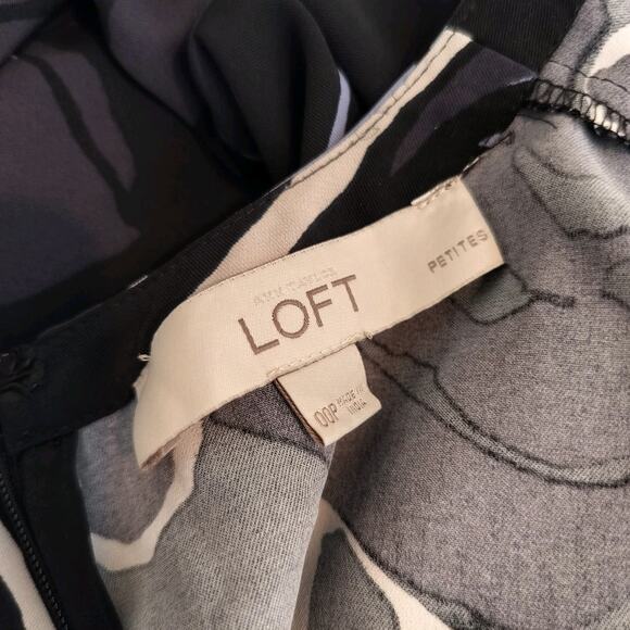 LOFT Long Sleeve Floral Dress w Pockets - Picture 10 of 10